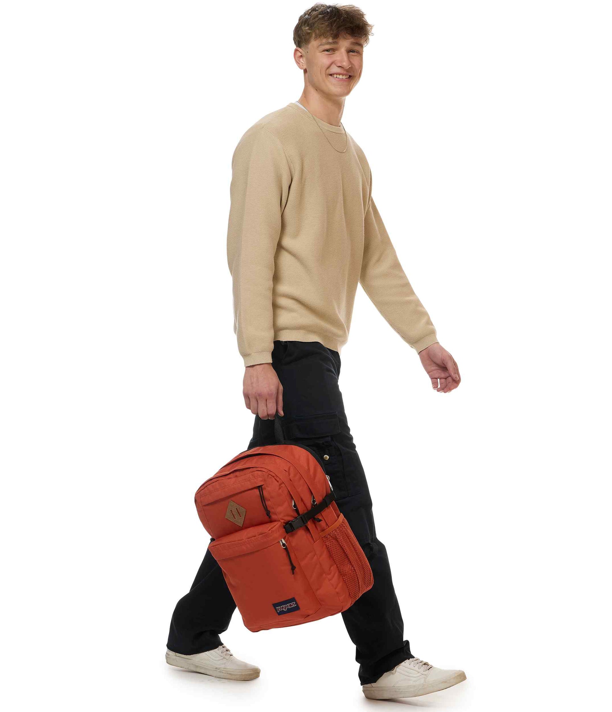 Main Campus - Dune Red | JanSport Europe